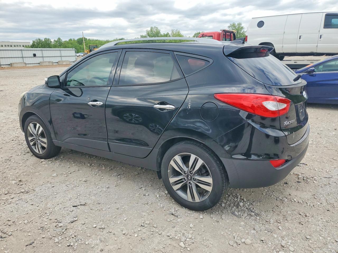 2015 Hyundai Tucson Limited - Image 2
