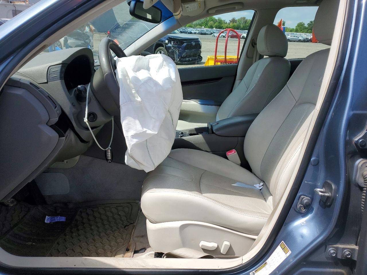 2010 Infiniti G37 Sedan X - Image 7