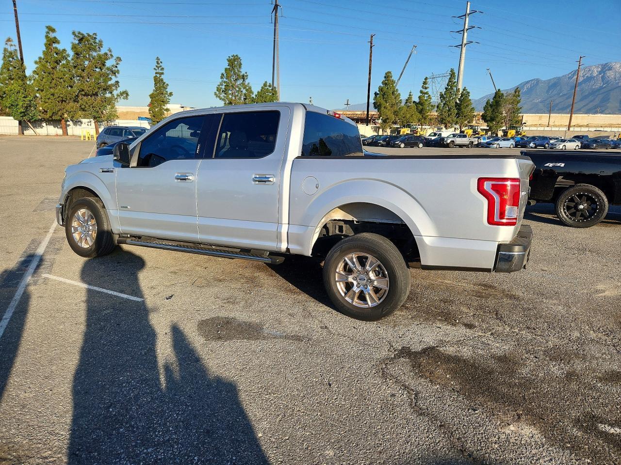 2016 Ford F150 Supercrew - Фото 2