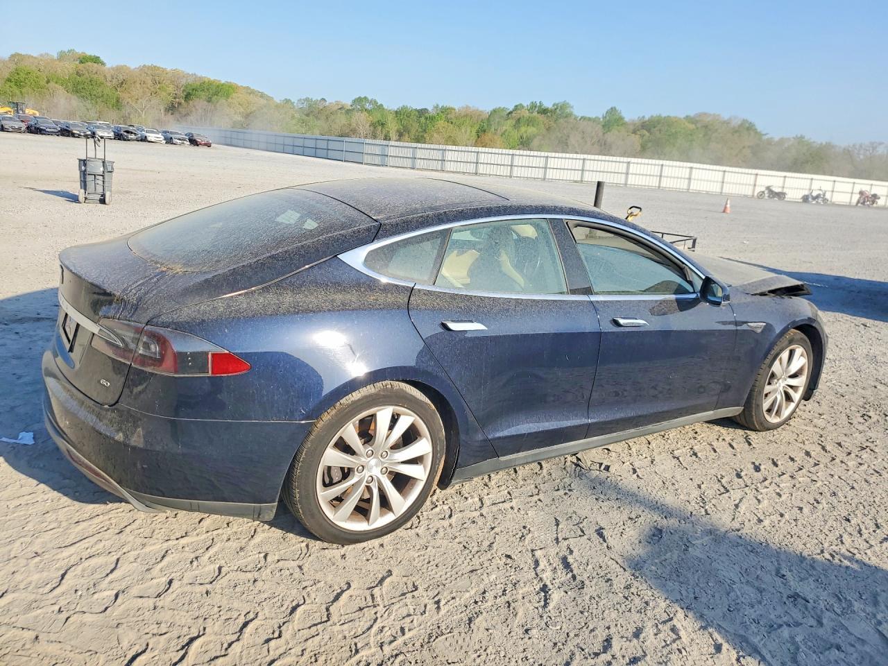 2014 Tesla Model S - Фото 3