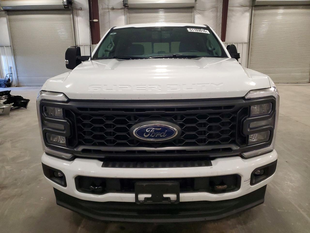 2023 Ford F350 Super Duty - Фото 5