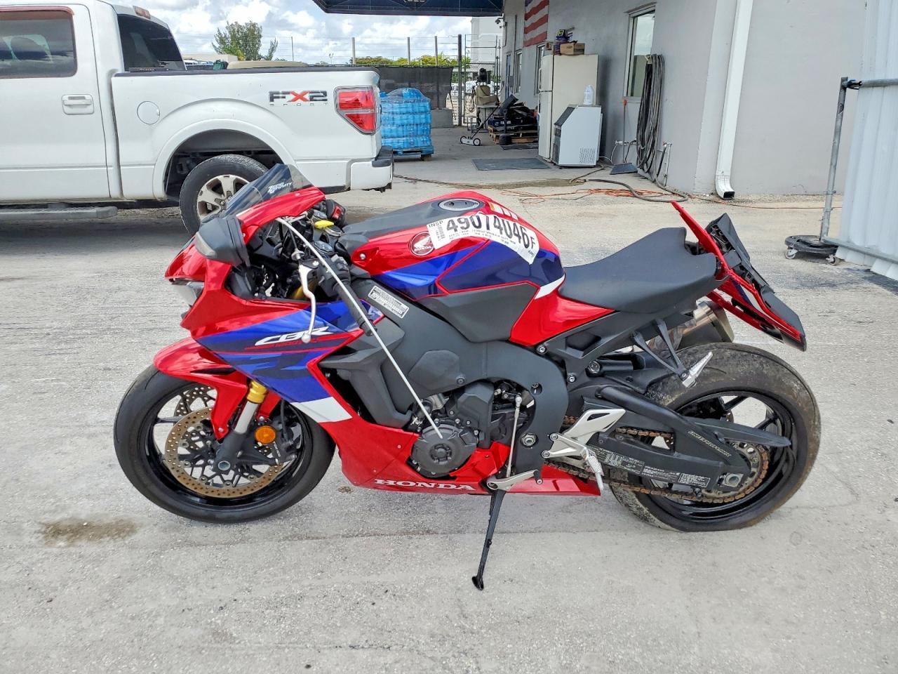 2022 Honda Cbr1000 Rr - Image 3