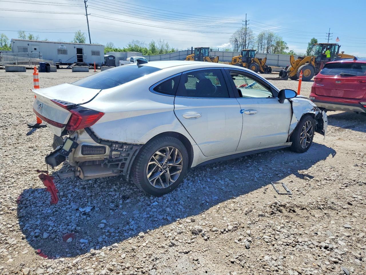 2021 Hyundai Sonata Sel - Фото 3