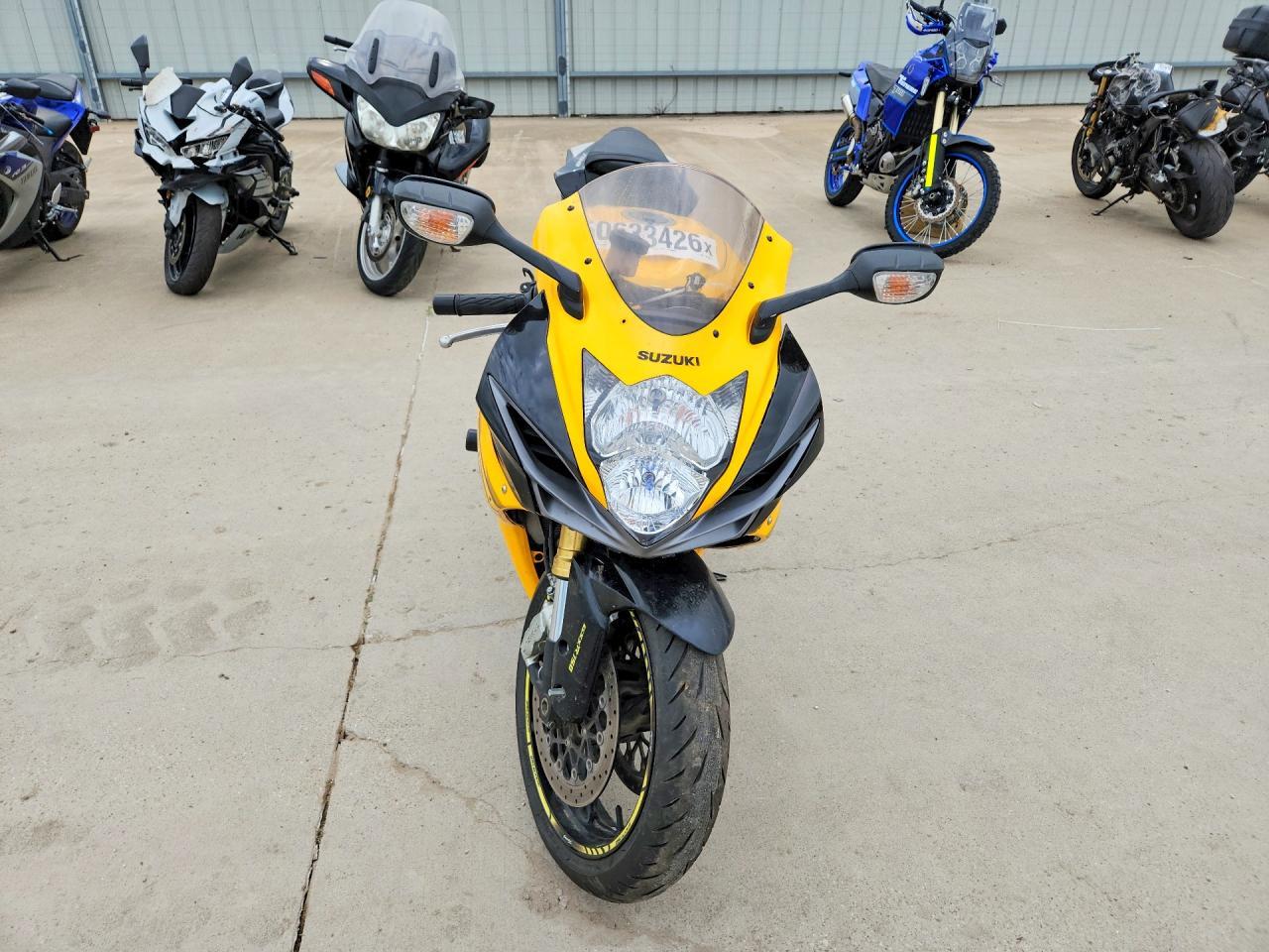 2012 Suzuki Gsx750 - Image 2