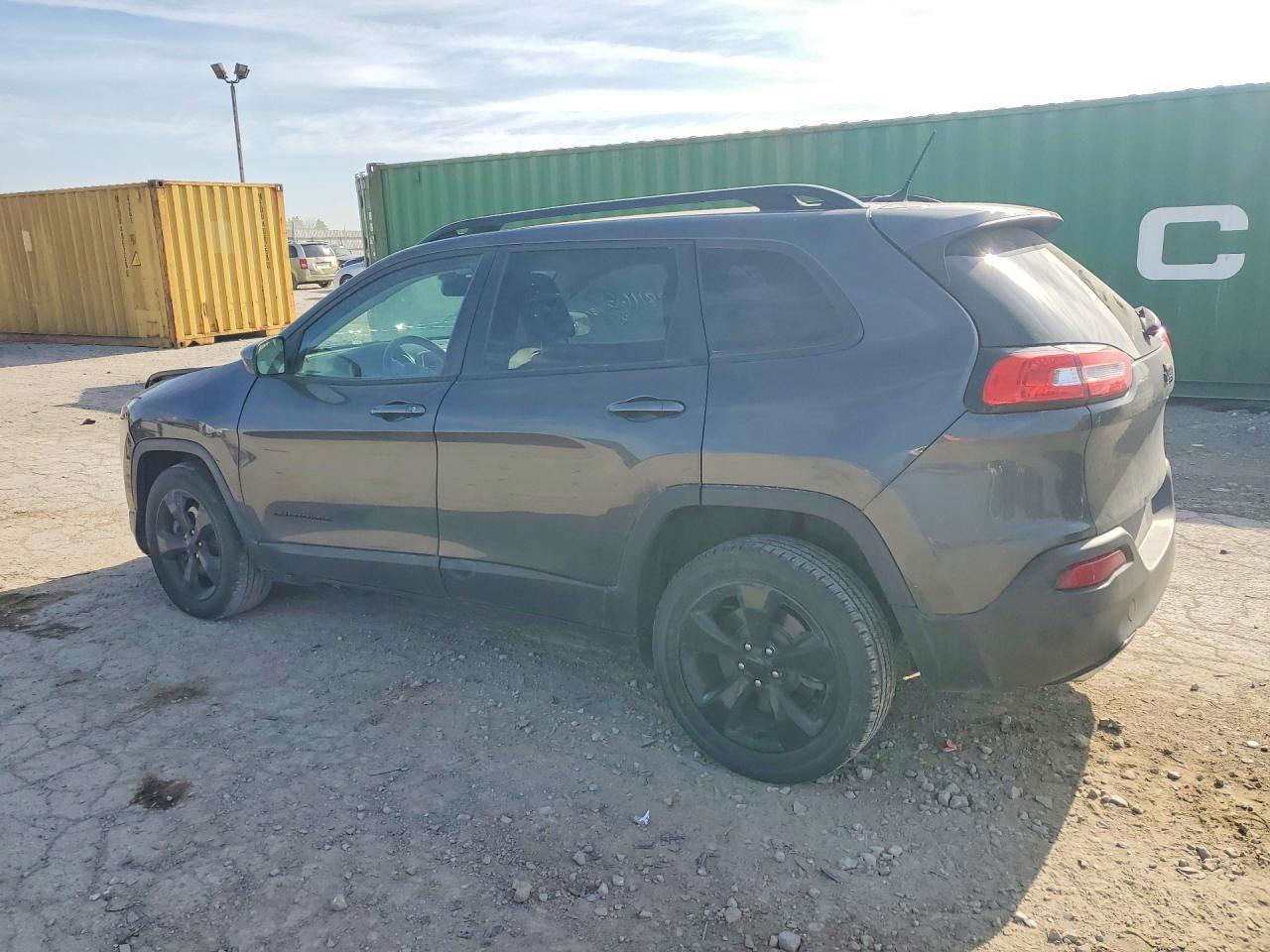 2015 Jeep Cherokee Latitude - Фото 2