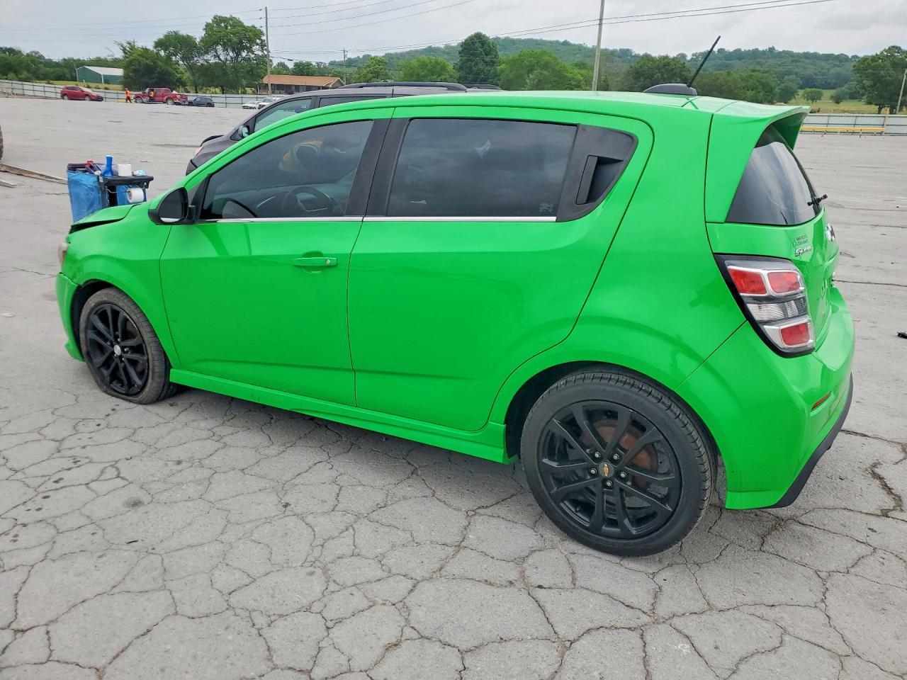 2017 Chevrolet Sonic Lt - Image 2