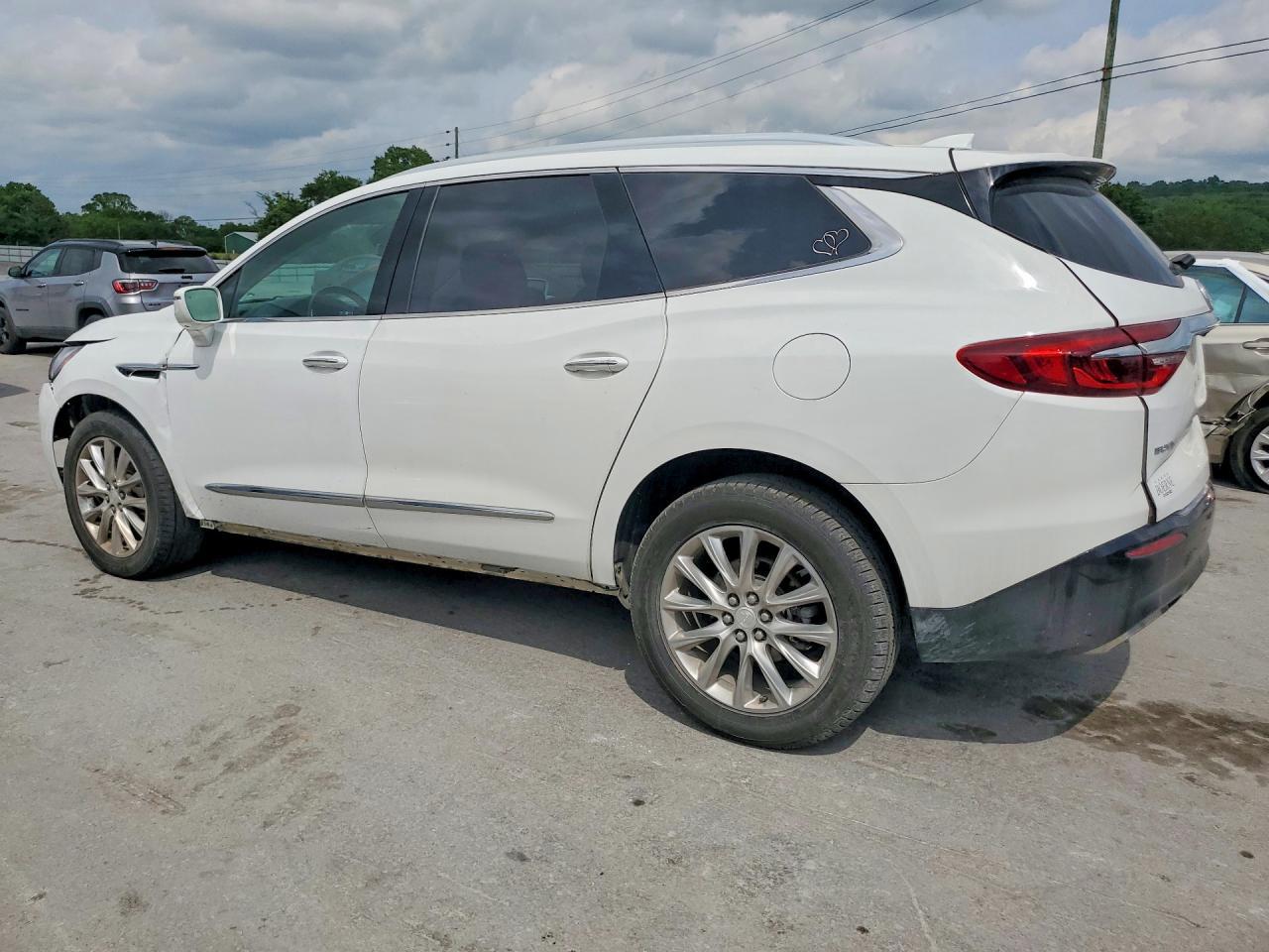 2018 Buick Enclave Premium - Image 2