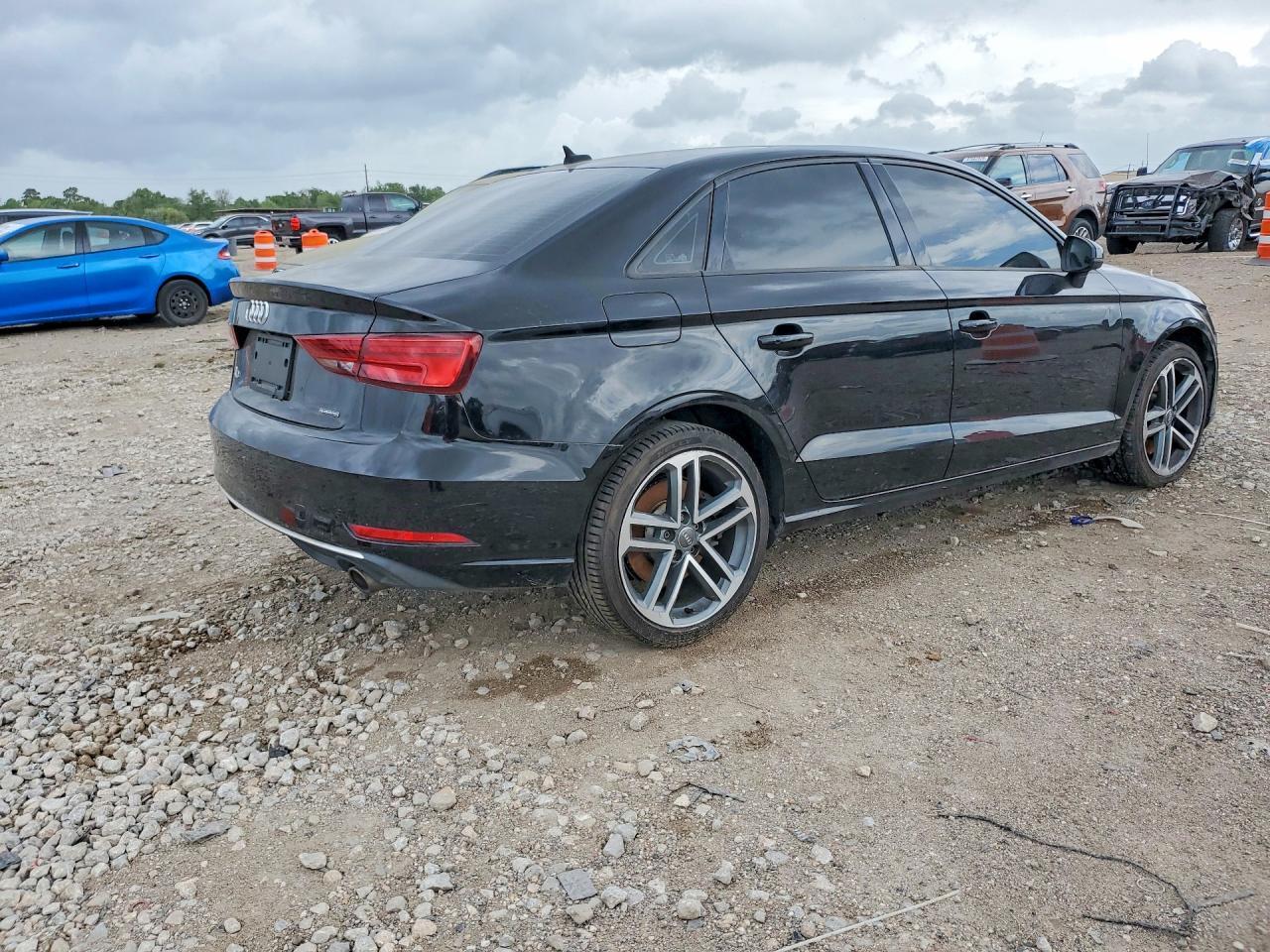 2019 Audi A3 Premium Awd - Фото 3