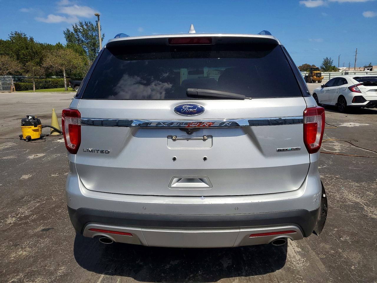 2016 Ford Explorer Limited - Фото 6