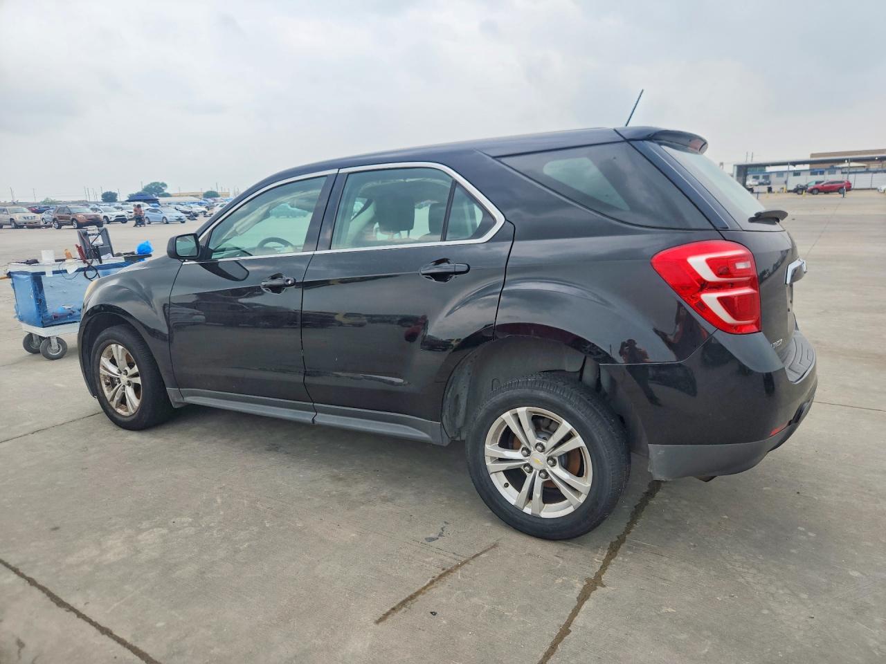 2017 Chevrolet Equinox Ls - Image 2