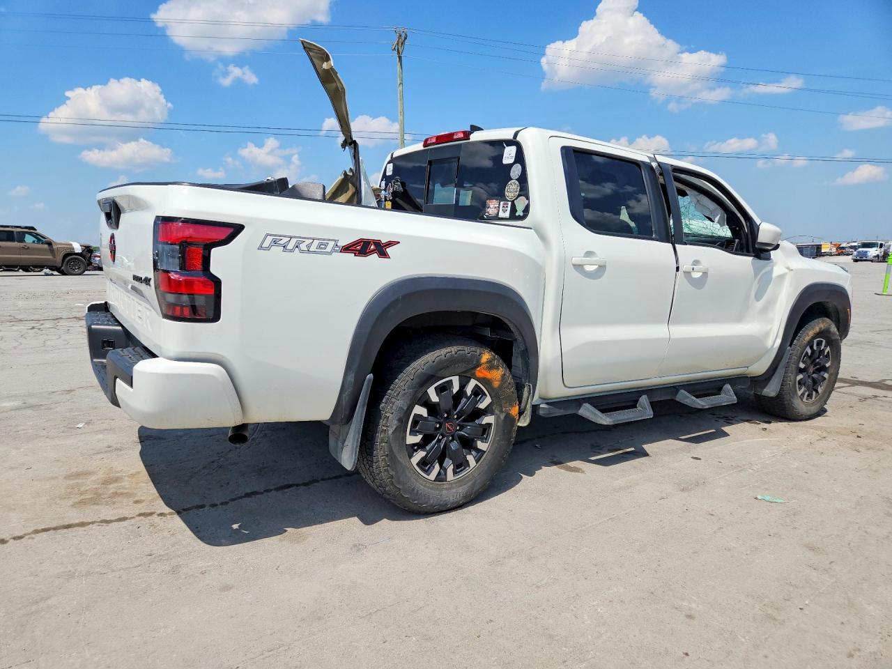 2024 Nissan Frontier Pro-4X - Фото 3