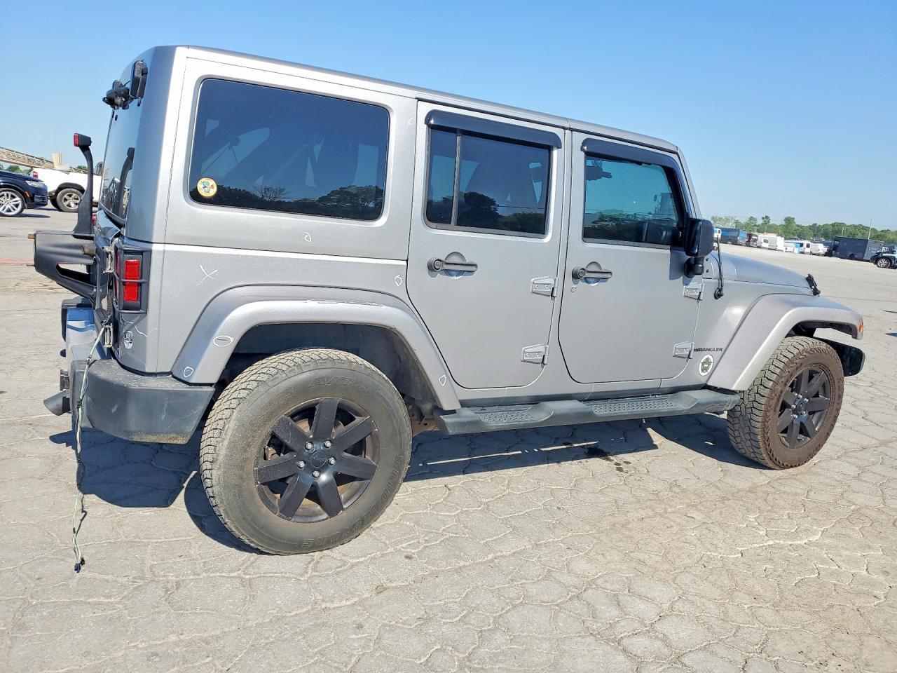 2013 Jeep Wrangler Unlimited Sahara - Фото 3
