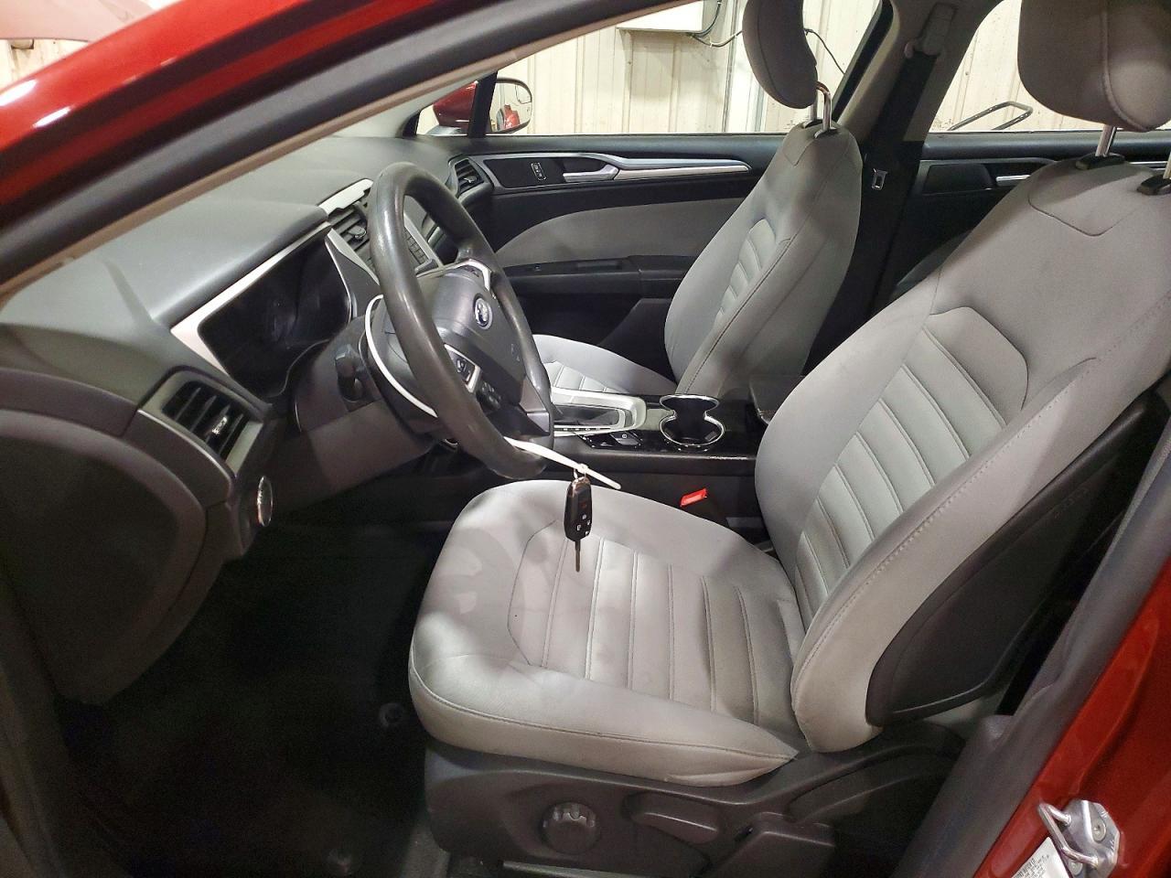 2014 Ford Fusion S - Фото 7