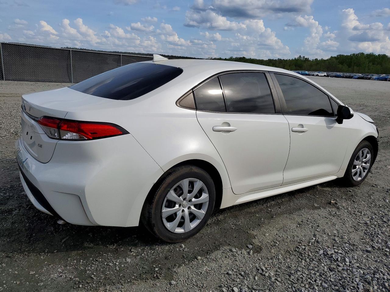 2020 Toyota Corolla Le - Фото 3