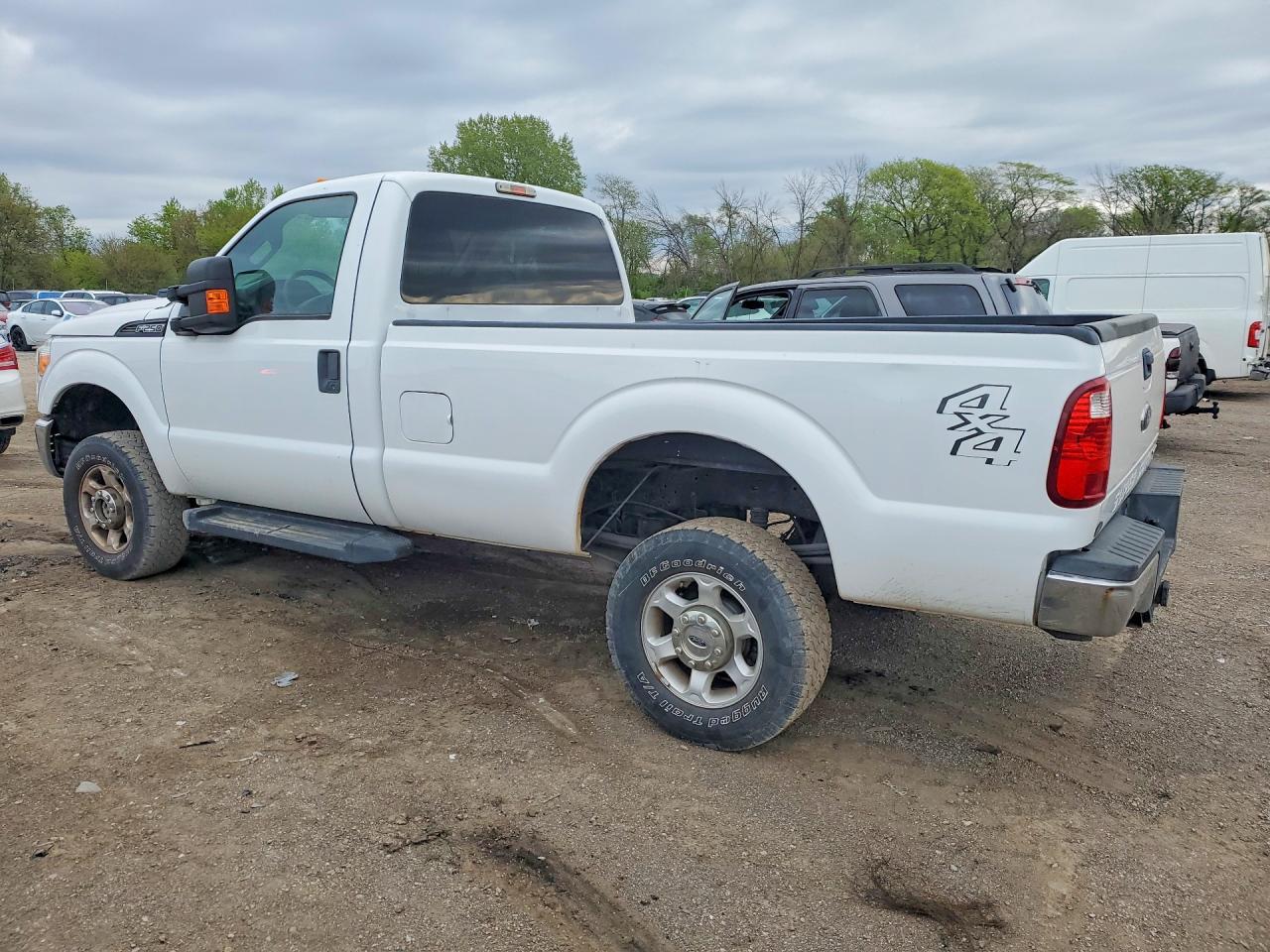 2015 Ford F250 Super Duty - Фото 2