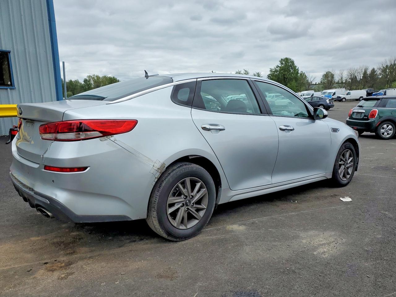 2020 Kia Optima Lx - Фото 3
