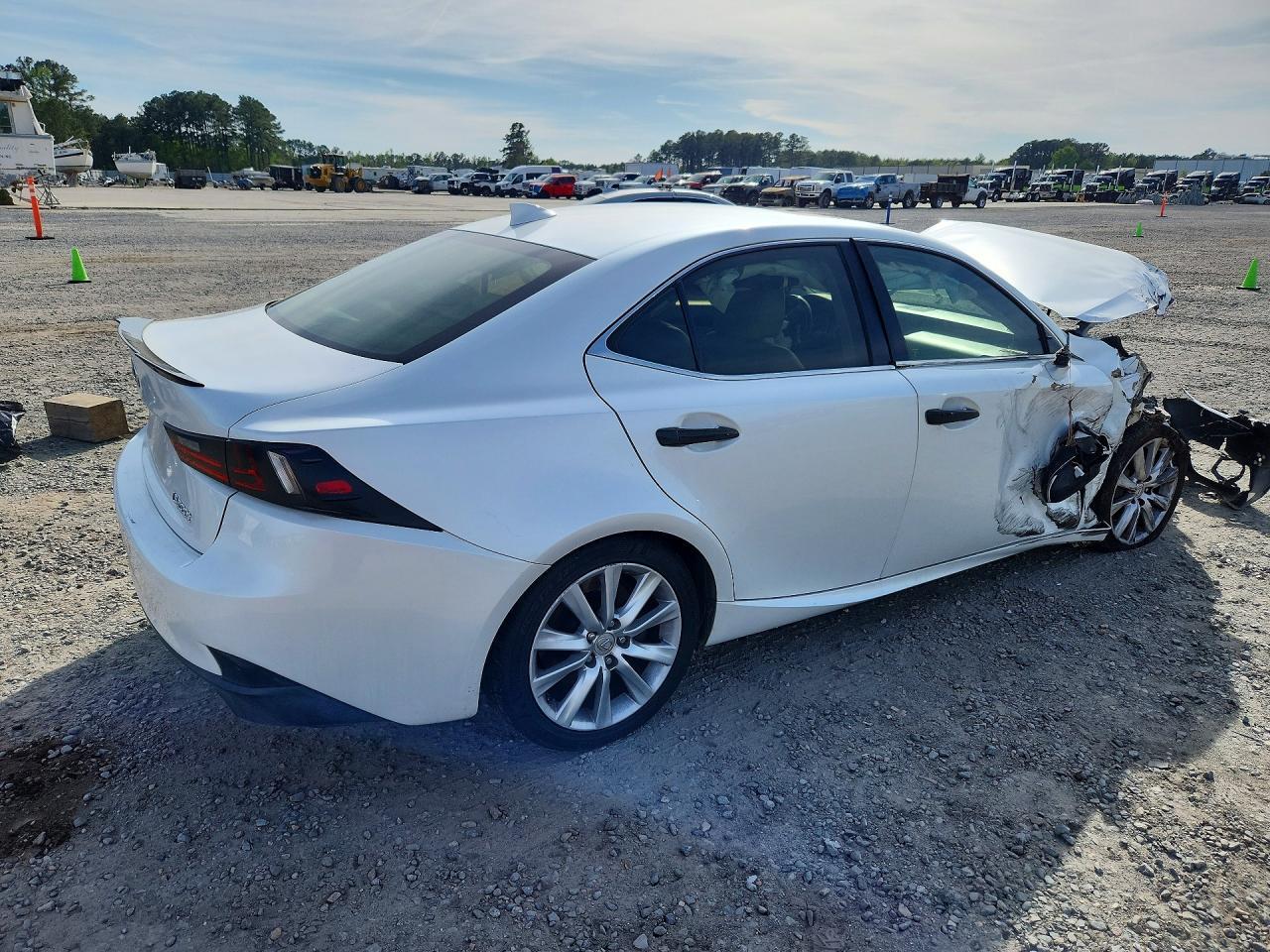 2016 Lexus Is 200T Base - Фото 3