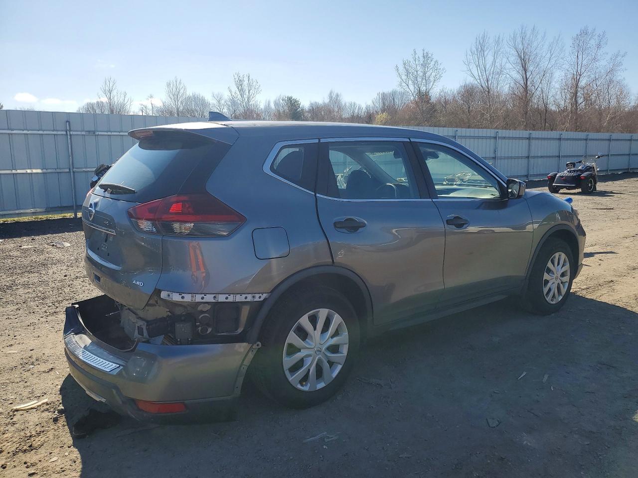 2019 Nissan Rogue S - Фото 3
