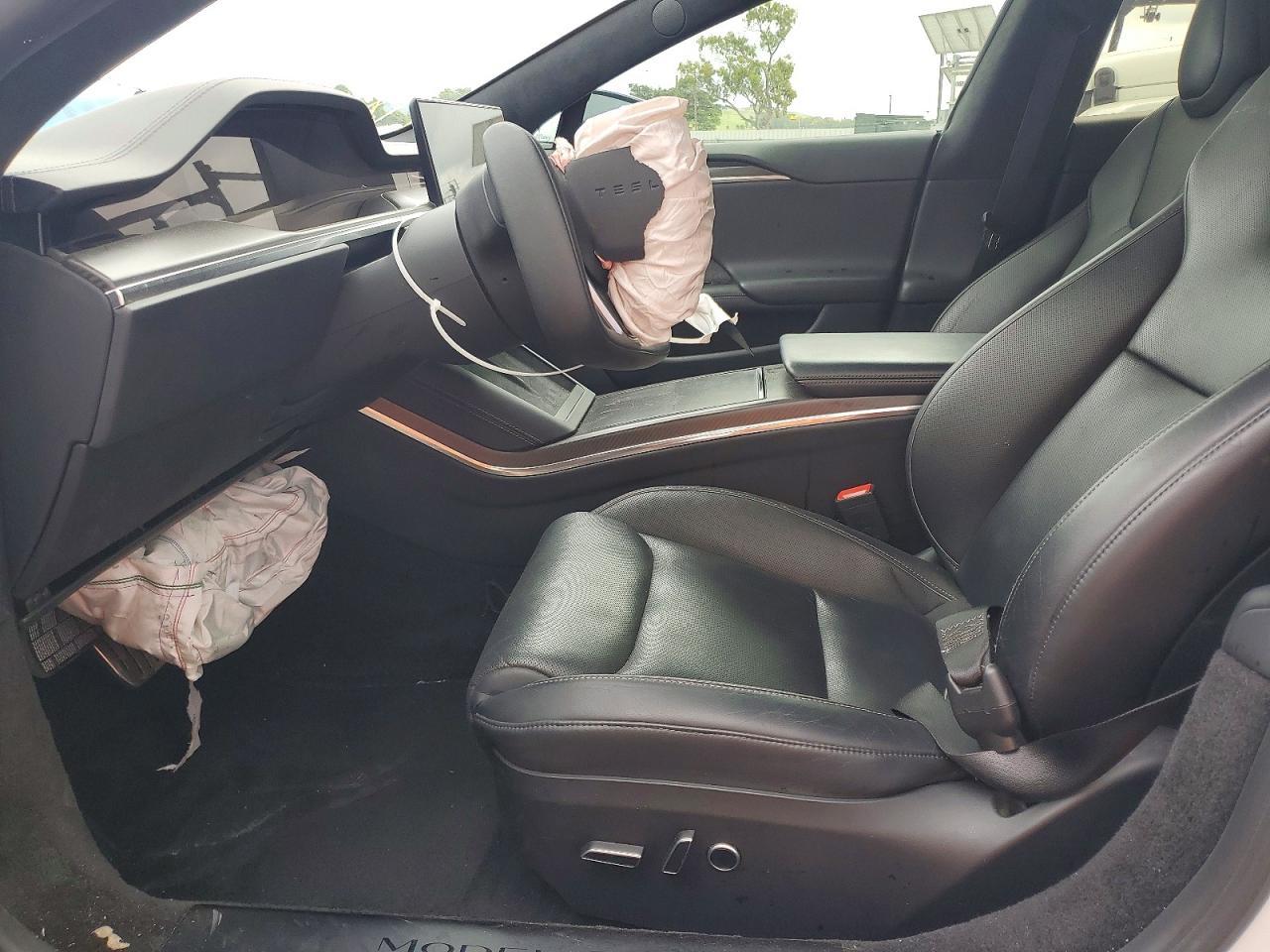 2022 Tesla Model S - Фото 7