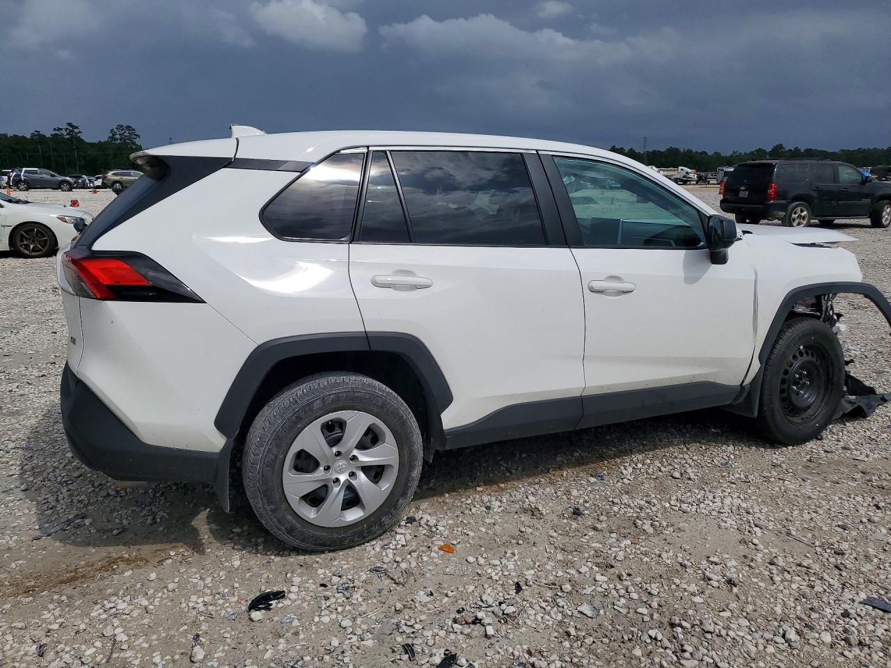 2025 Toyota Rav4 Le - Фото 3