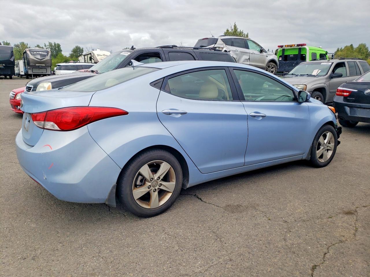 2013 Hyundai Elantra Gls - Фото 3
