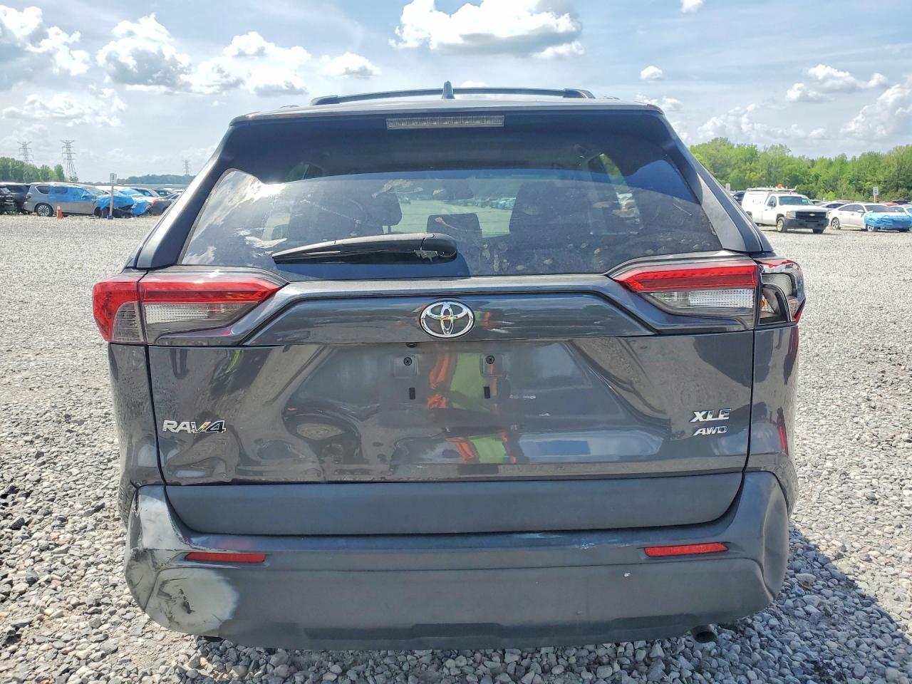 2021 Toyota Rav4 Xle - Фото 6