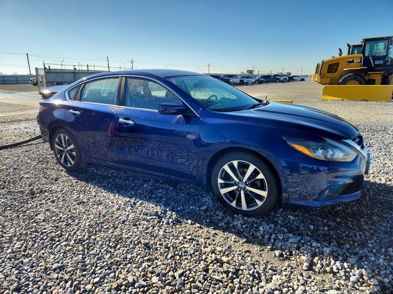 2016 Nissan Altima 2.5 Sr - Image 4