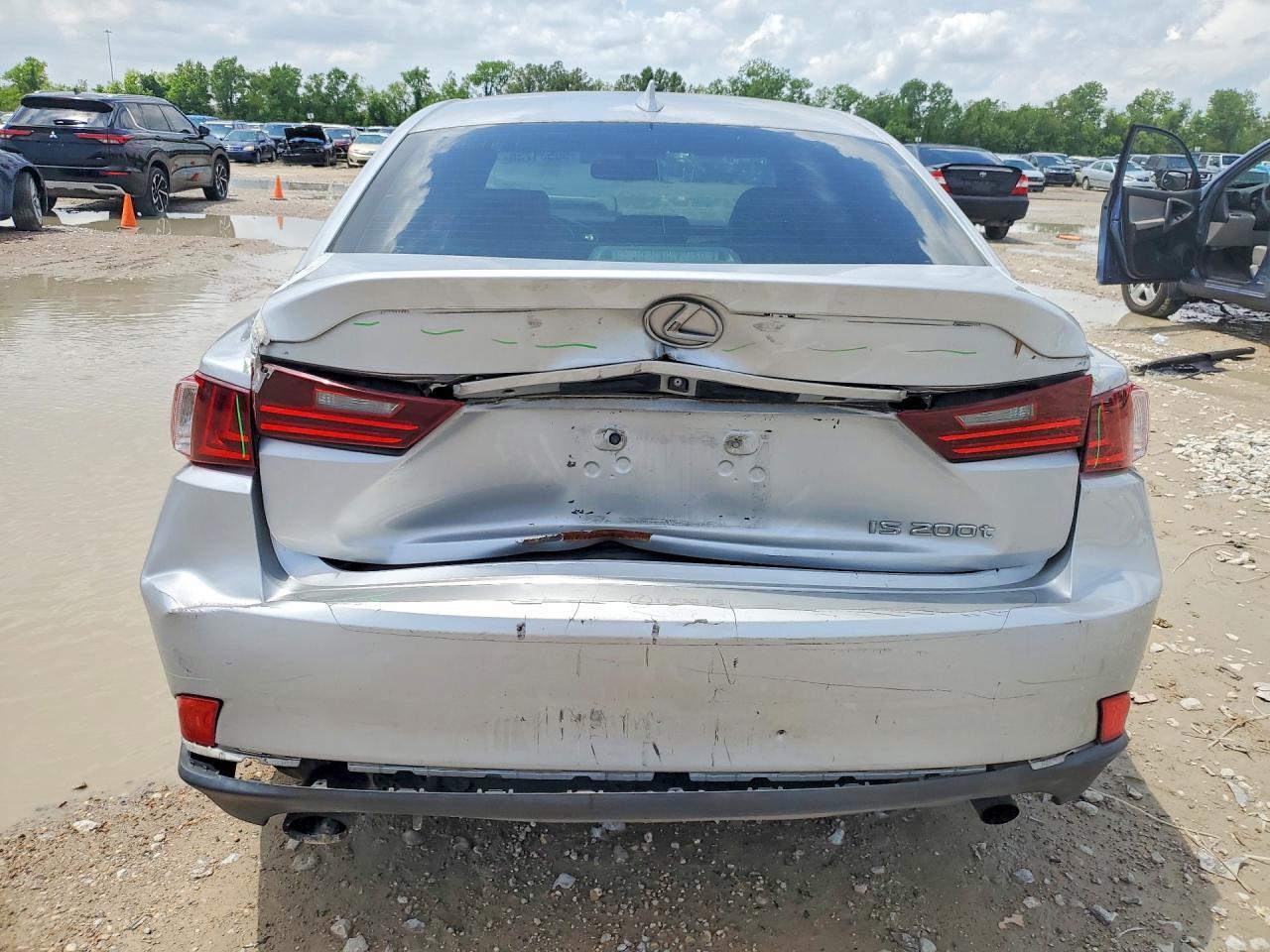 2016 Lexus Is 200T - Image 6