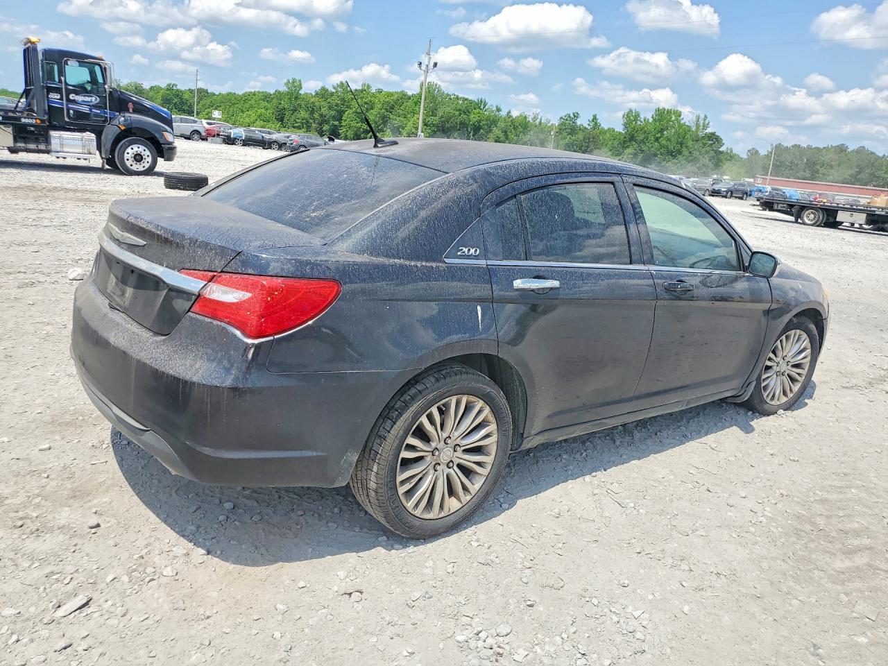 2011 Chrysler 200 Limited - Фото 3