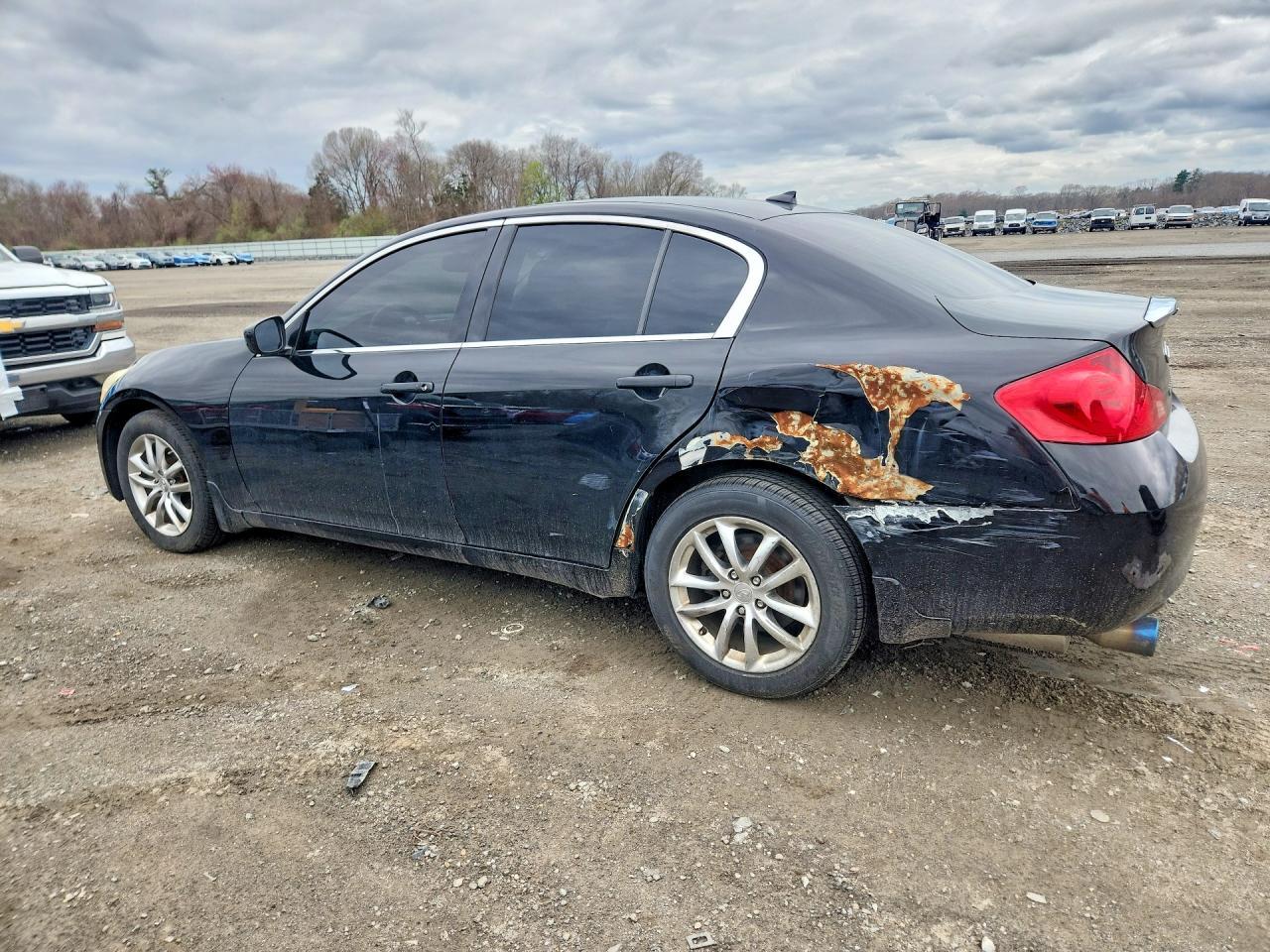 2009 Infiniti G37 Sedan X - Фото 2