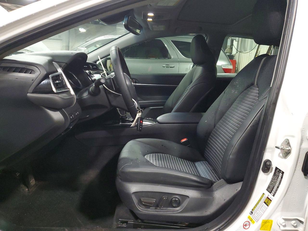 2018 Toyota Camry Se - Фото 7