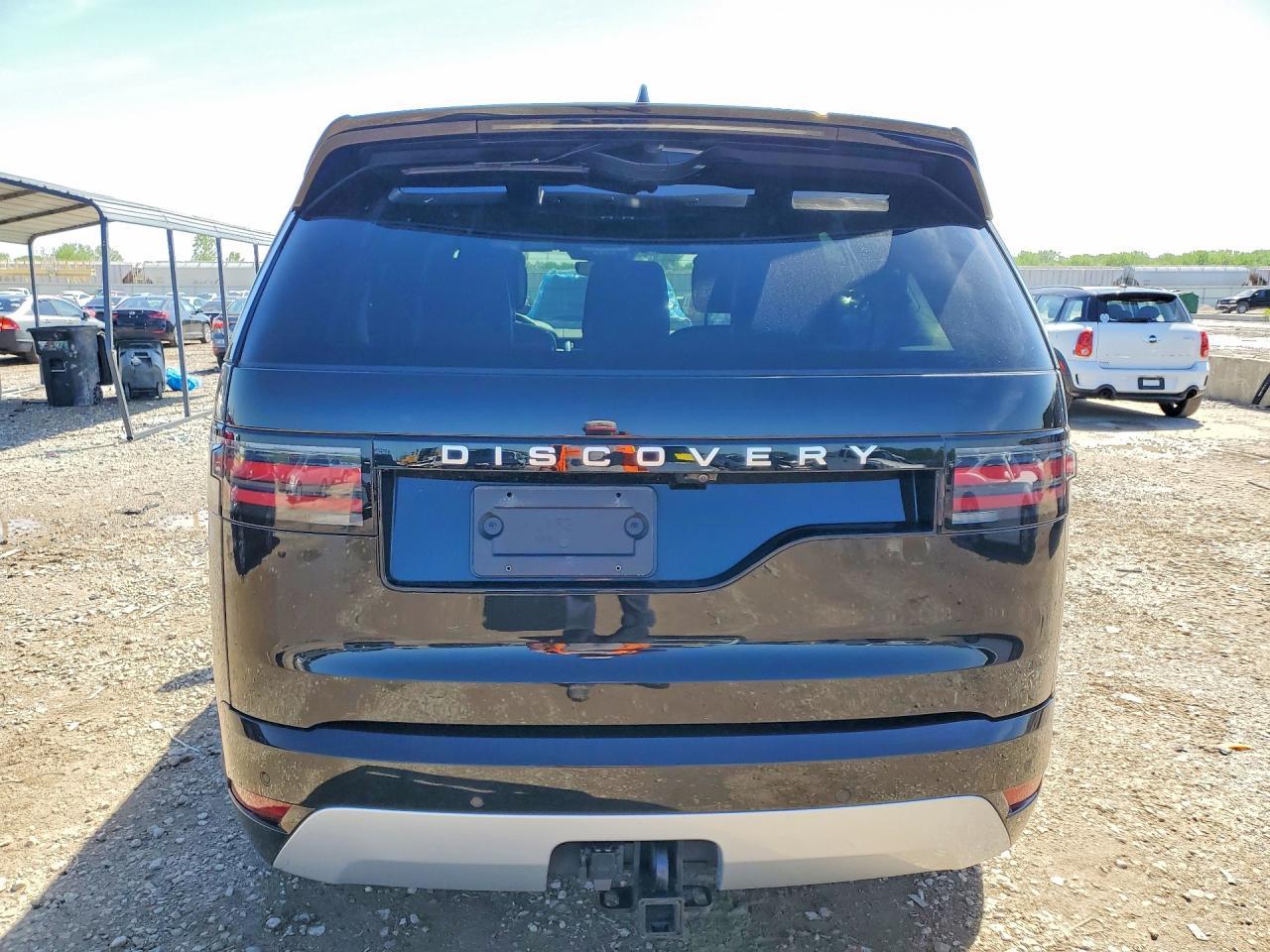 2024 Land Rover Discovery Metropolitan Edition - Image 6