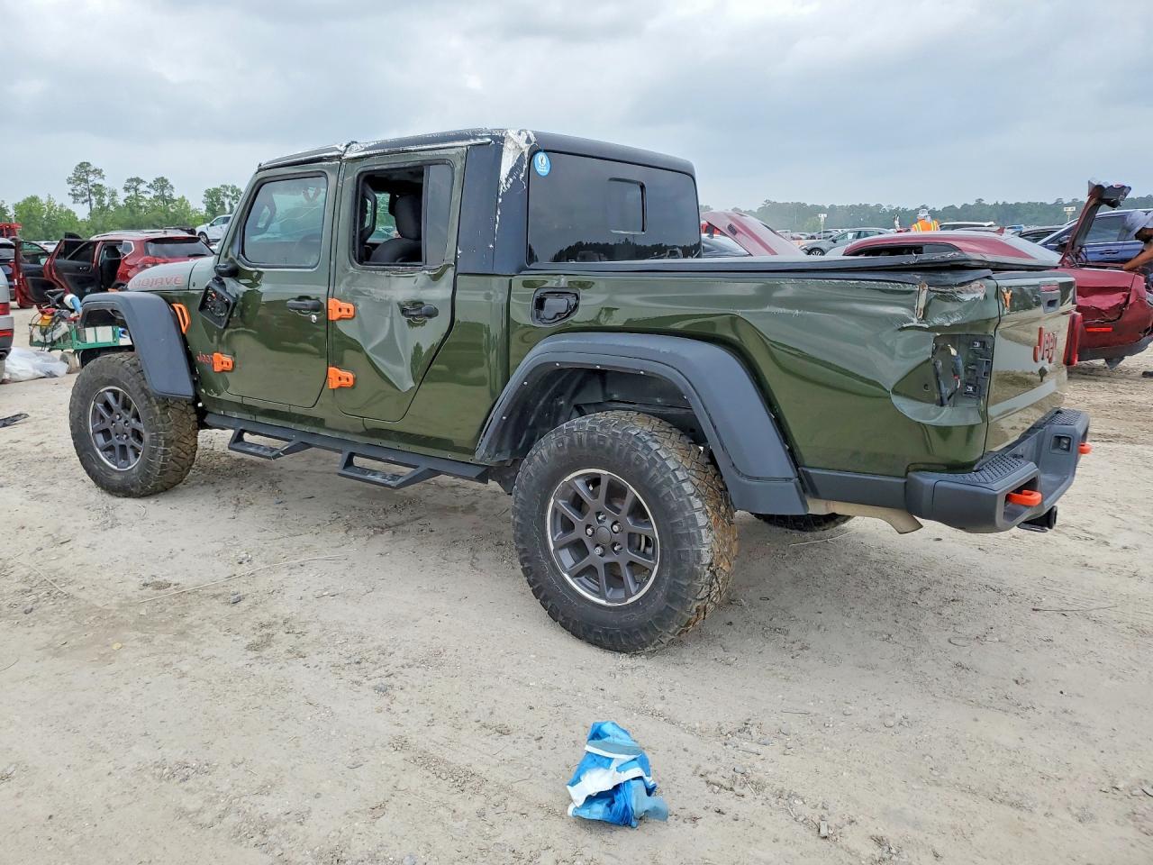 2022 Jeep Gladiator Mojave - Image 2