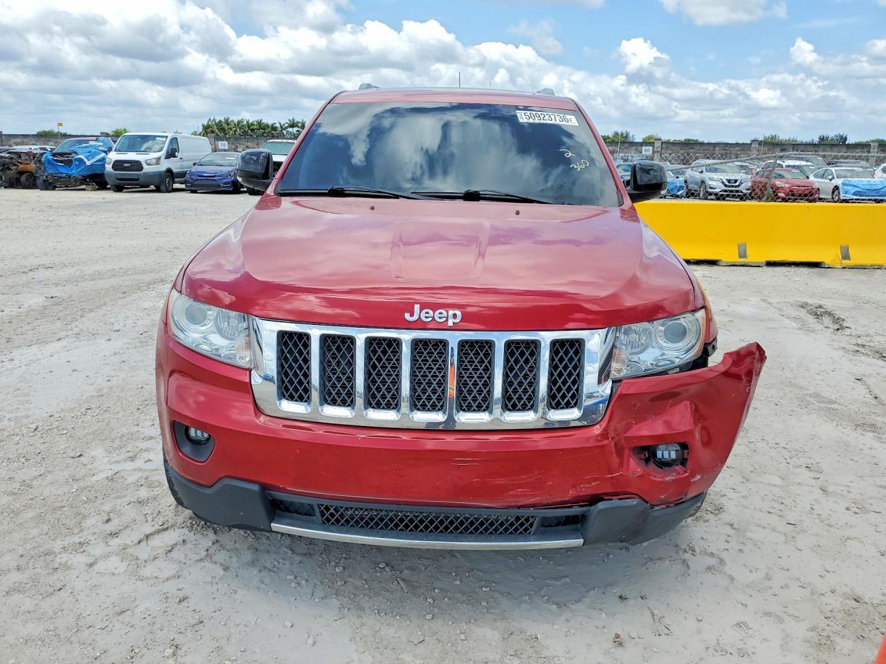 2011 Jeep Grand Cherokee Overland - Фото 5