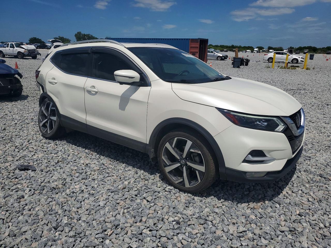 2022 Nissan Rogue Sport Sl - Image 4