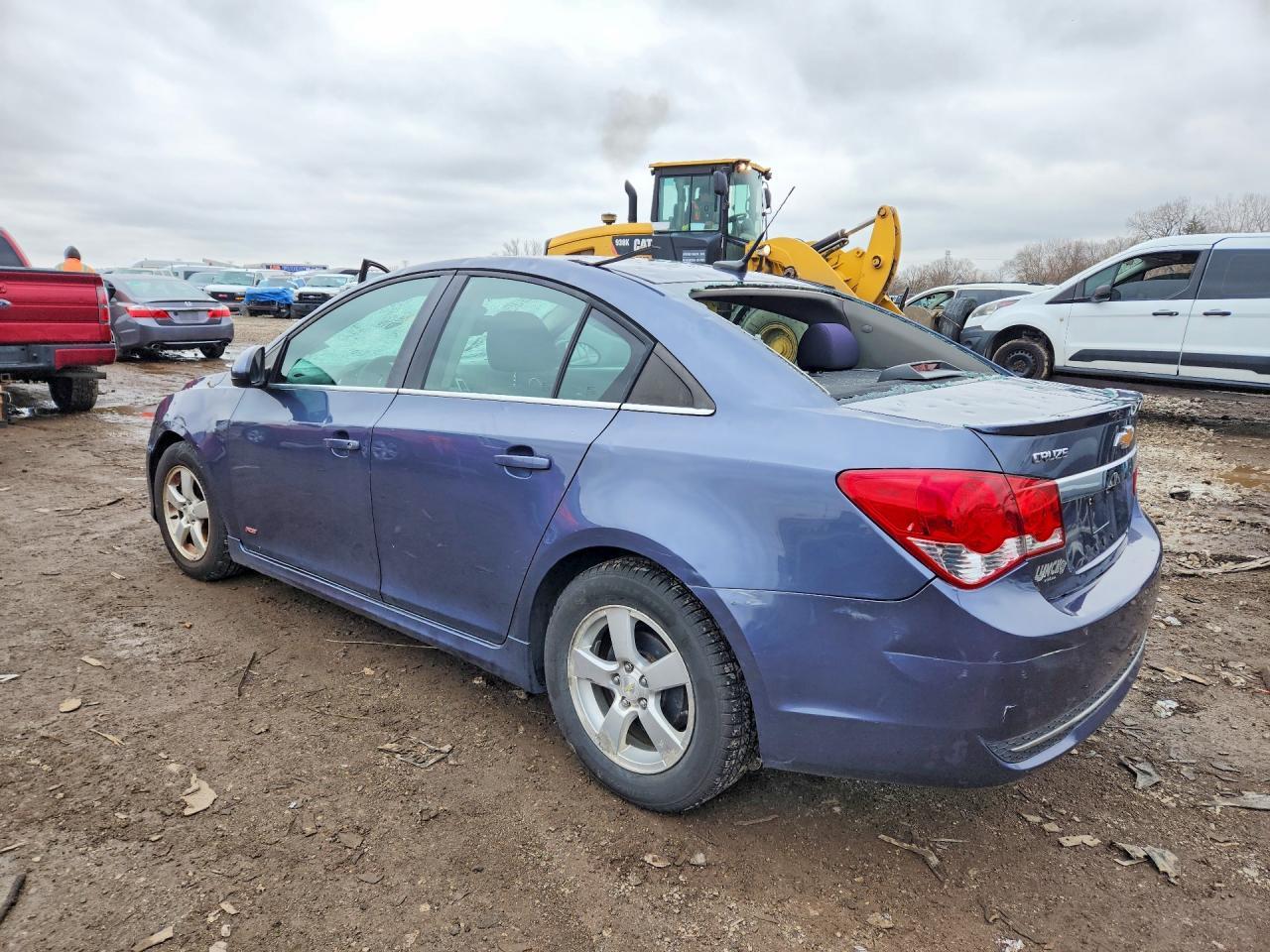 2014 Chevrolet Cruze Lt - Image 2