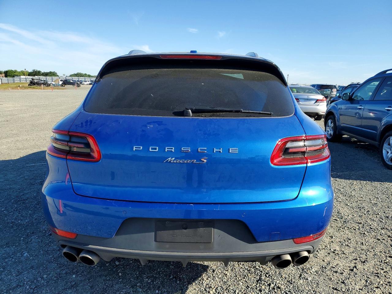 2017 Porsche Macan S - Image 6