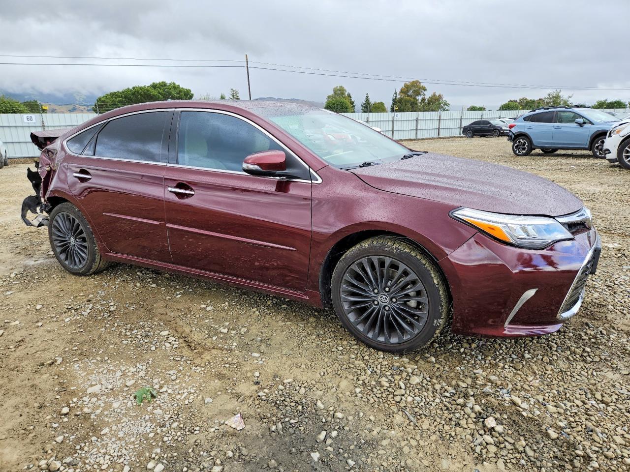 2016 Toyota Avalon Touring - Image 4