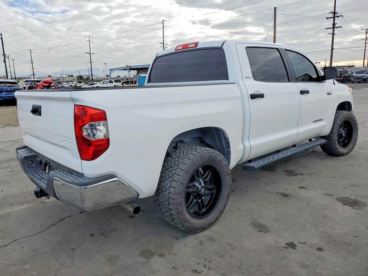 2014 Toyota Tundra Crewmax Sr5 - Фото 3
