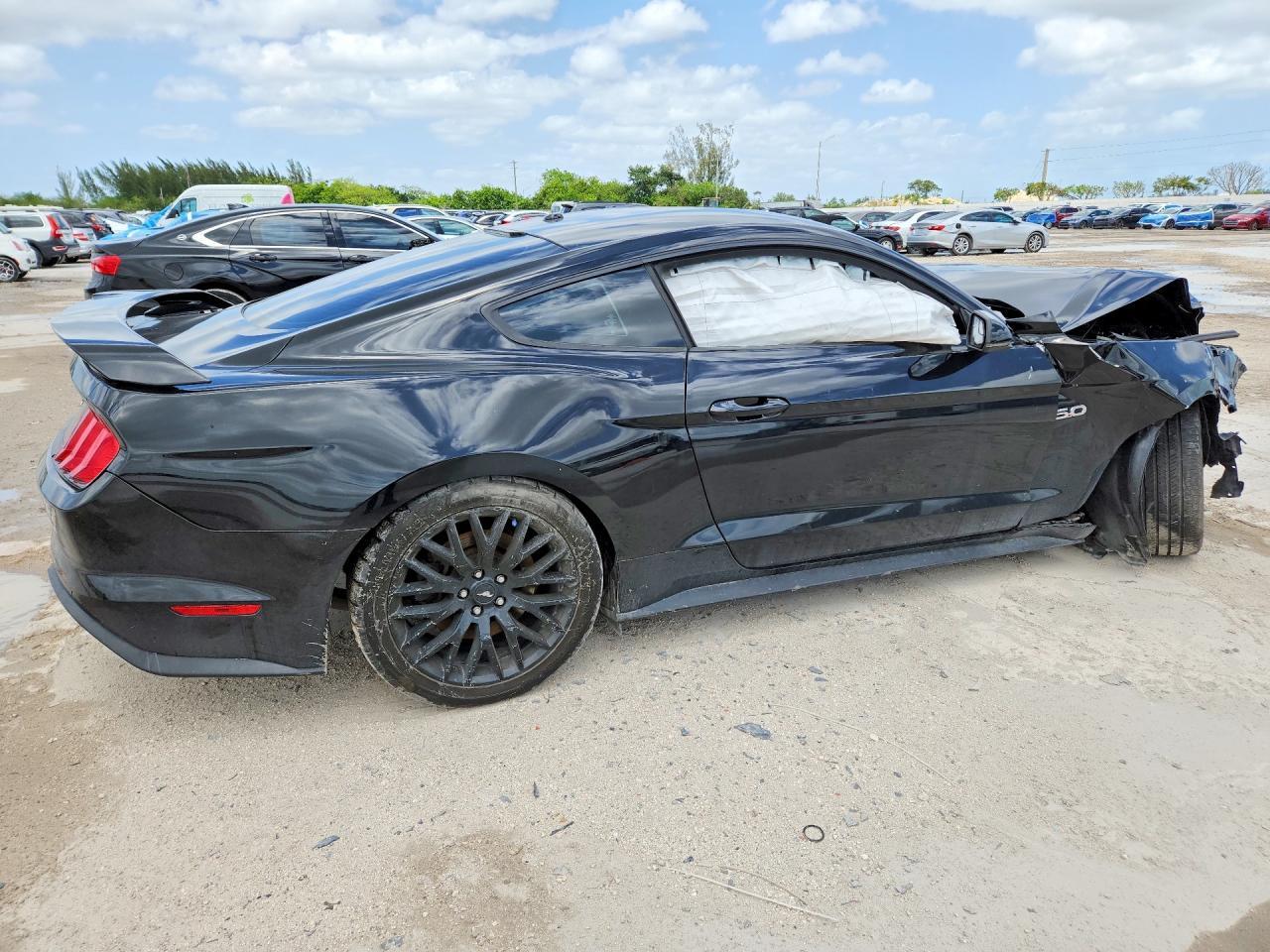 2019 Ford Mustang Gt - Фото 3