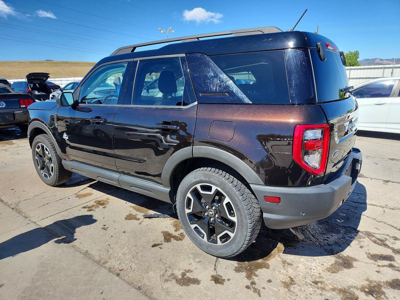 2021 Ford Bronco Sport Outer Banks - Фото 2