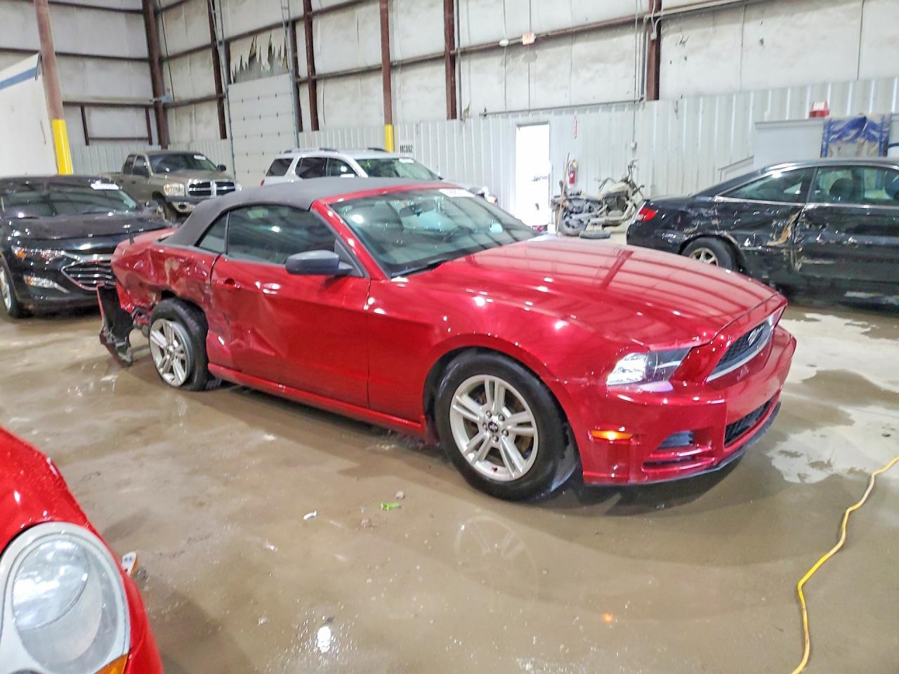 2013 Ford Mustang - Фото 4