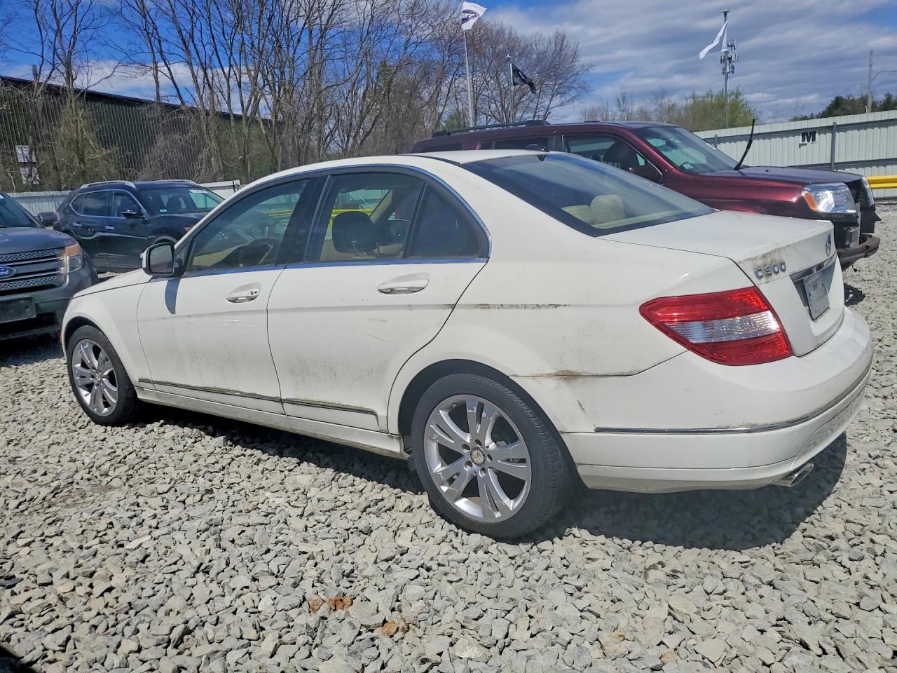 2008 Mercedes-Benz 300-Class - Фото 2