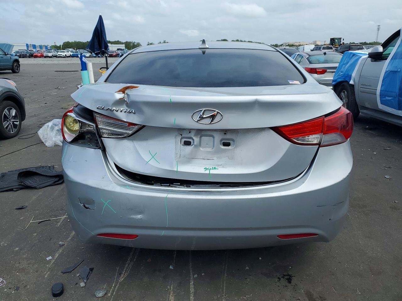 2012 Hyundai Elantra Gls - Image 6