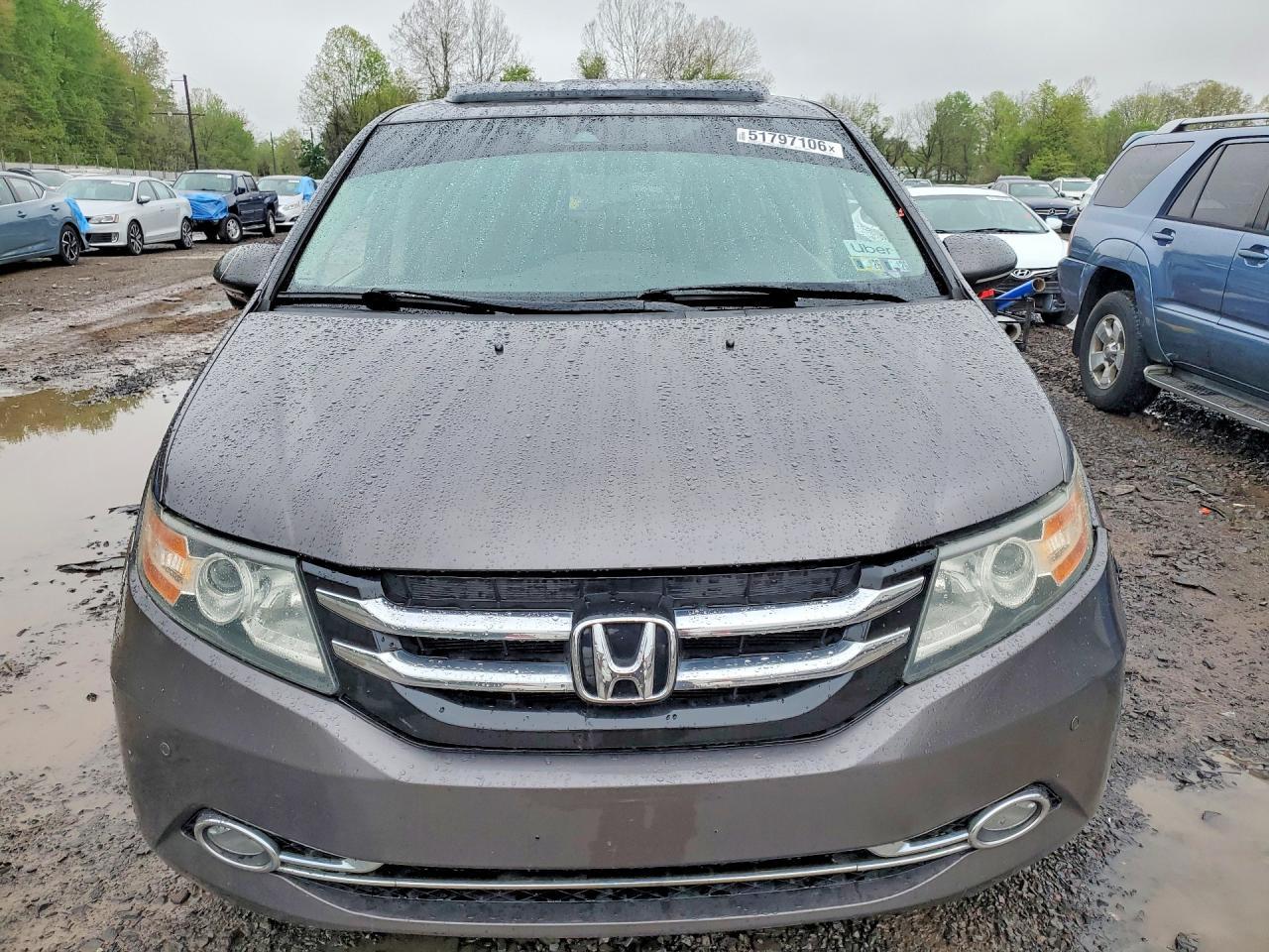 2016 Honda Odyssey Touring - Image 5