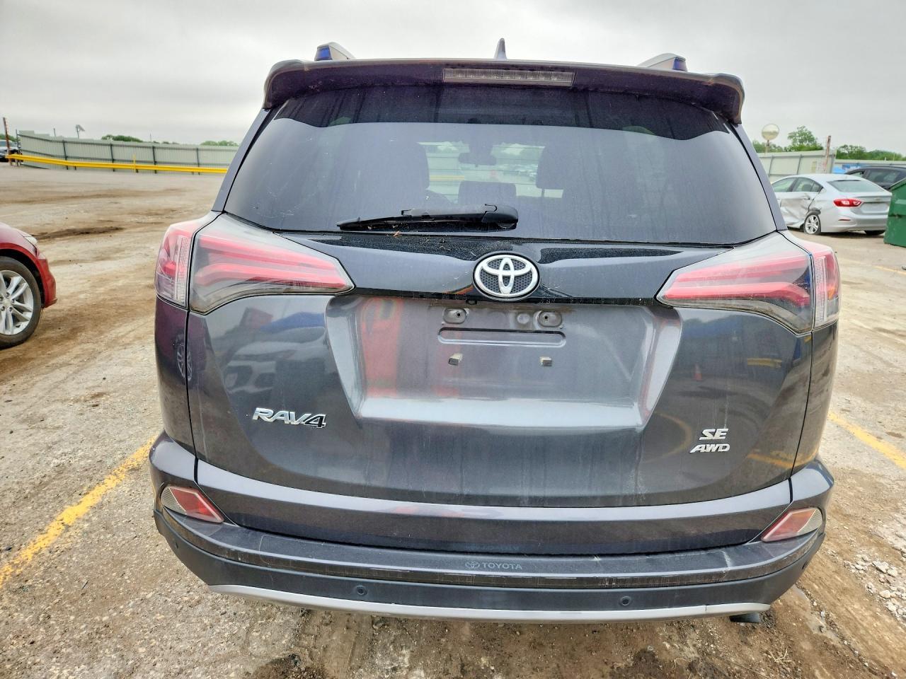 2017 Toyota Rav4 Se - Фото 6