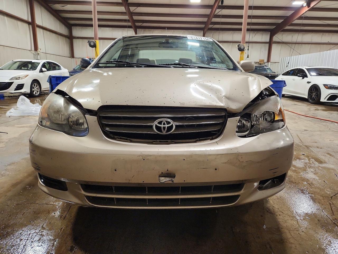2004 Toyota Corolla Le - Image 5