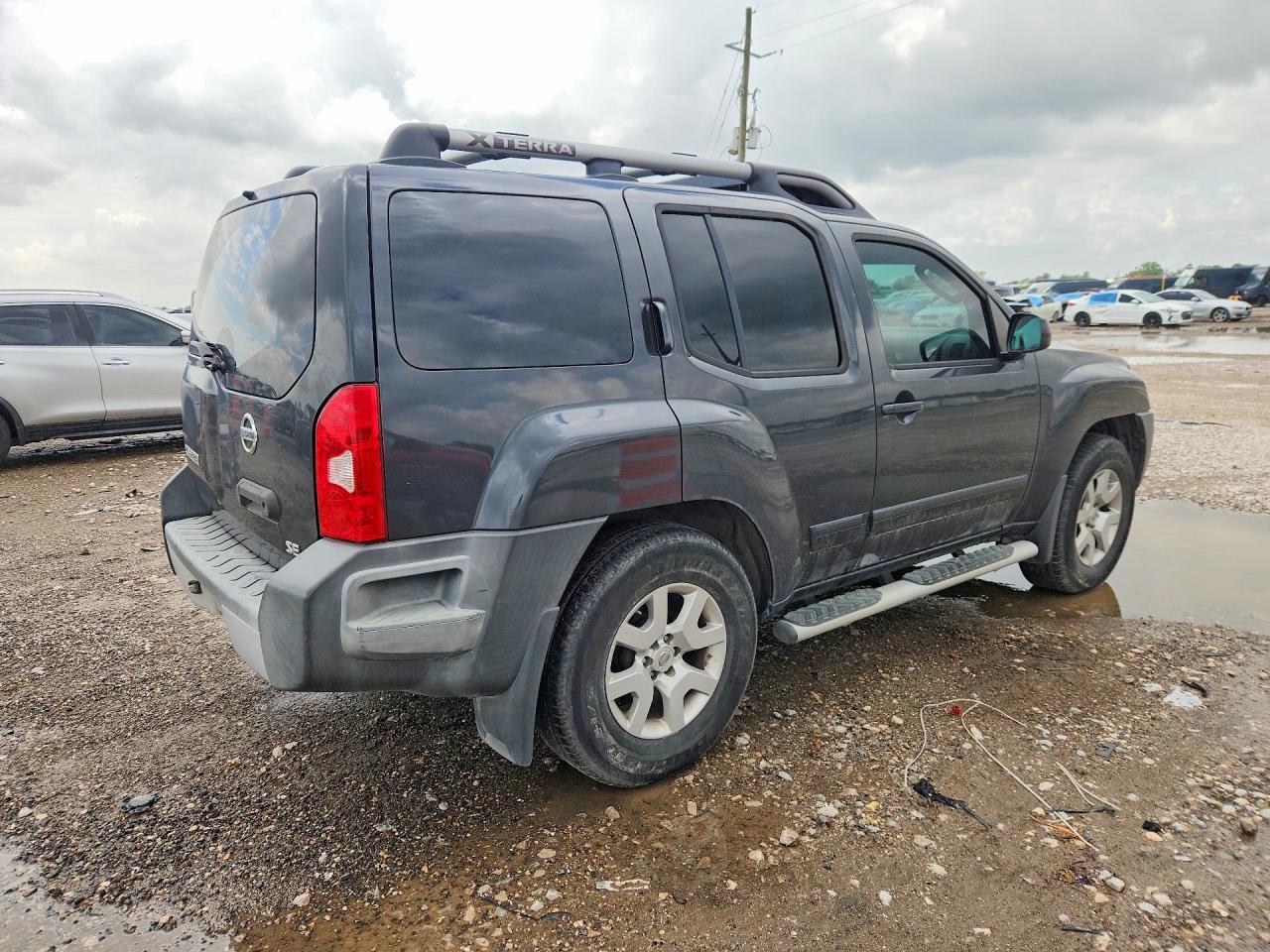 2009 Nissan Xterra X - Image 3