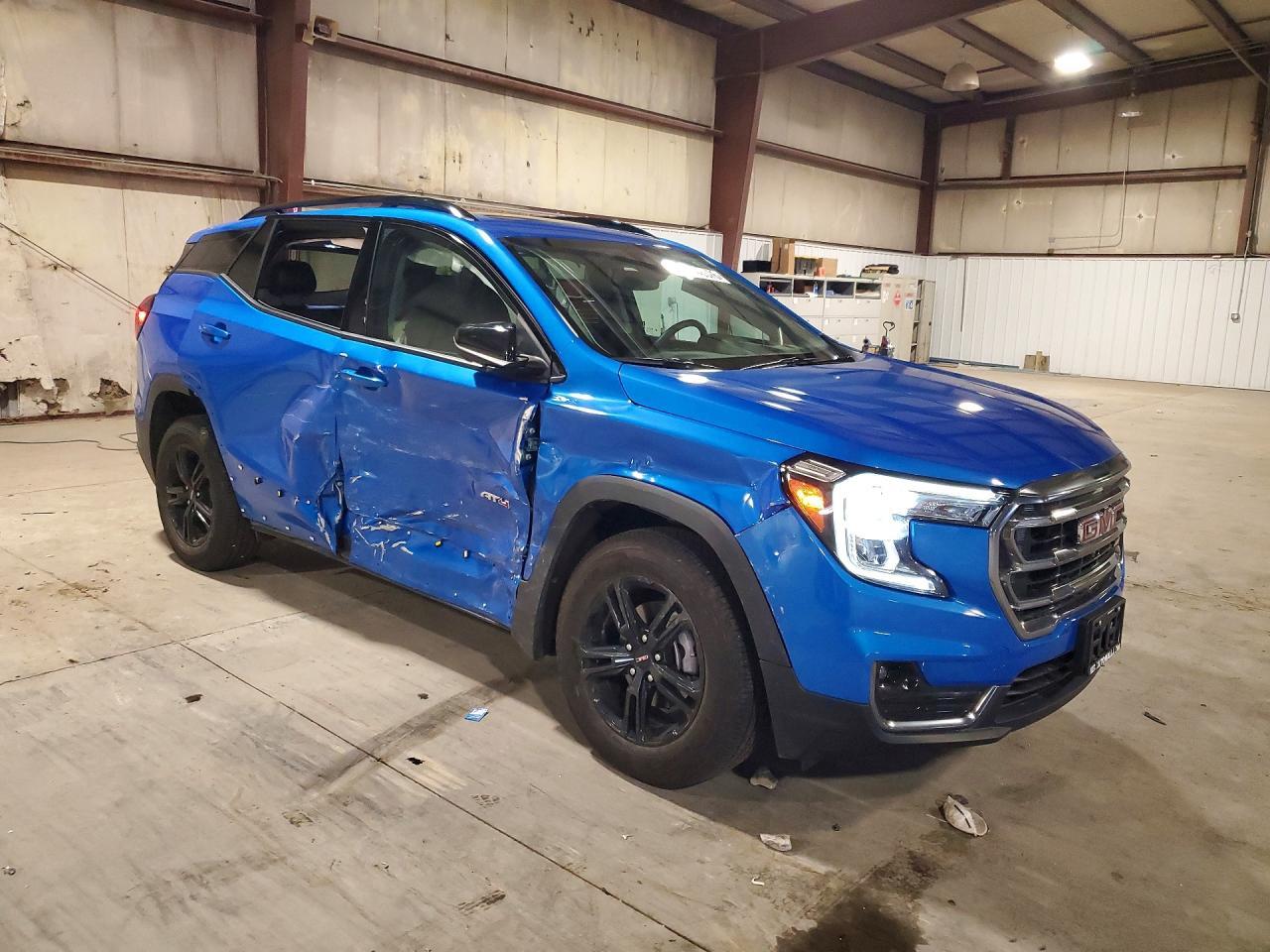 2024 GMC Terrain At4 - Фото 4