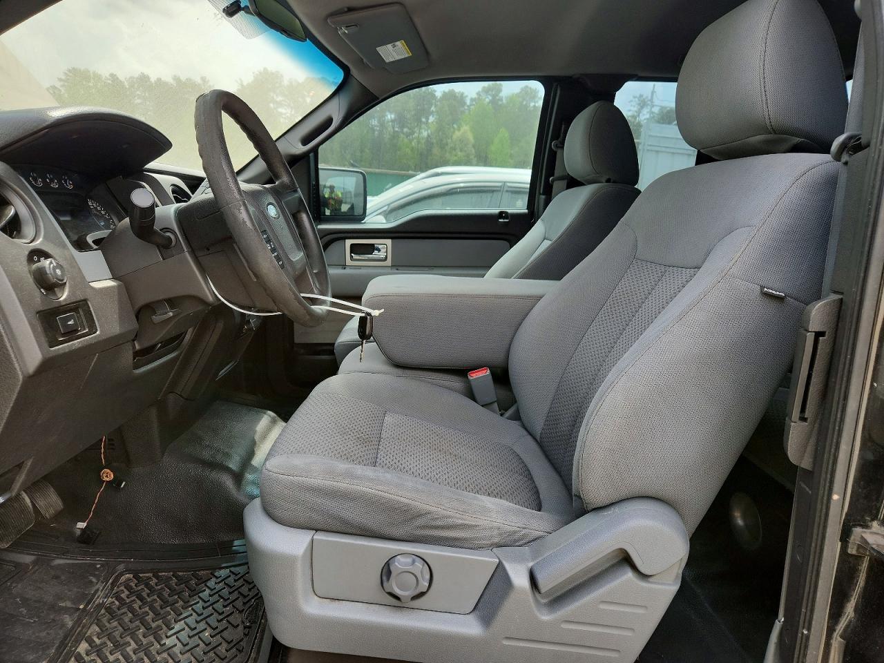 2011 Ford F150 Super Cab - Фото 7